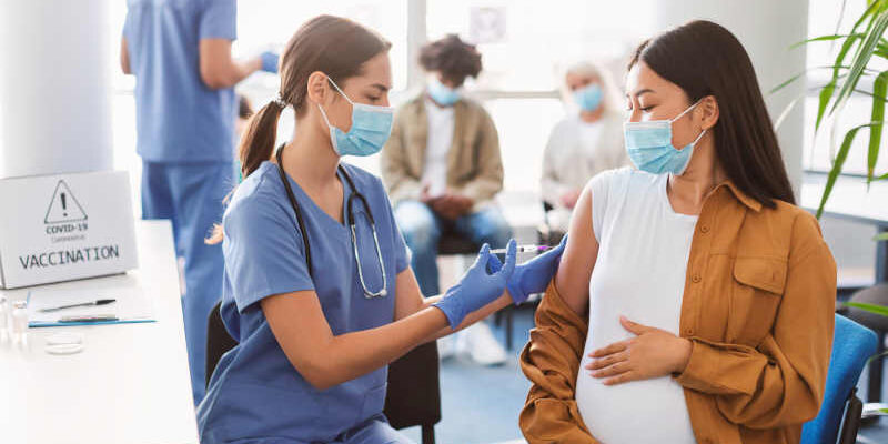 Helping Pregnant Women Stay Healthy with the COVID-19 Vaccine